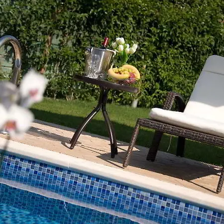 Mamfredas Luxury Planos (Zakynthos)